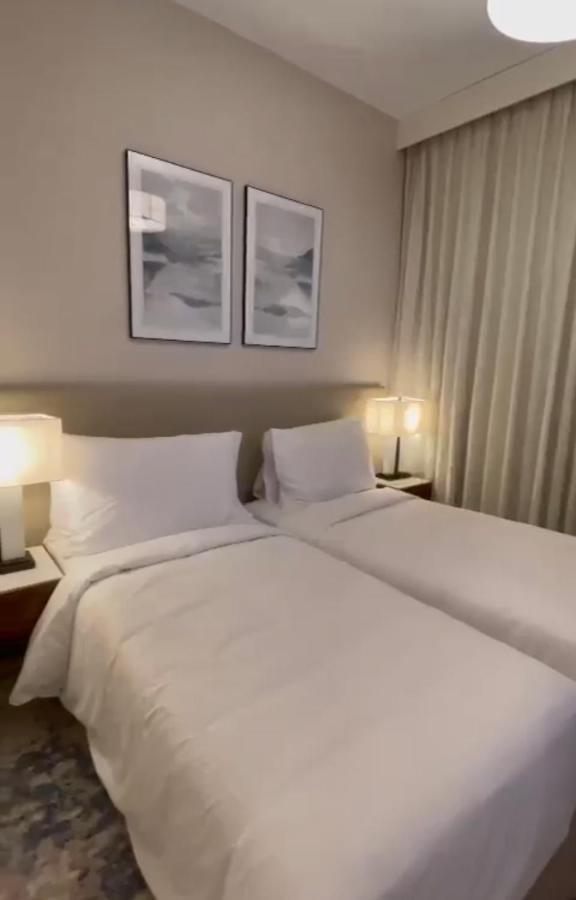 Apartment With Three Bedrooms At Address *